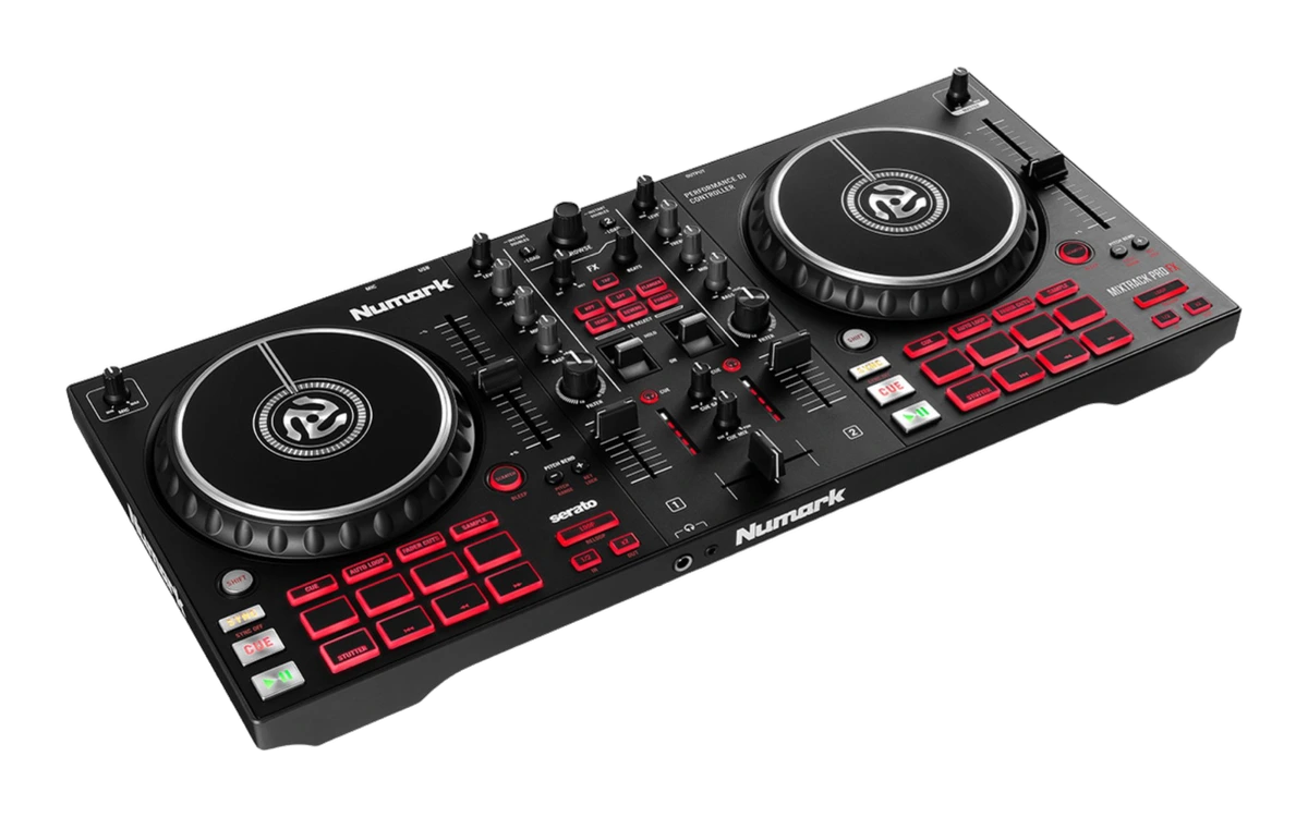 Numark Mixtrack Platinum FX
